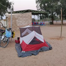 Cahama - camping behind restaurant