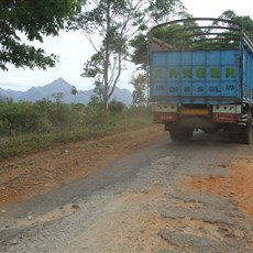 Between Mandalay and Pindaya