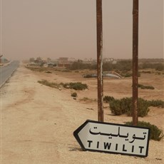 Dusty hut to Tiwilit