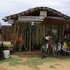 Cotonou to Ouidah - omelette stop