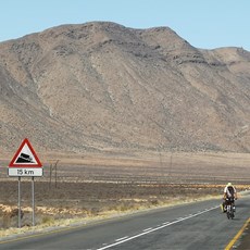 Rosh Pinah to wild camp 99km before Aus