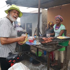 Giblets and chips for breakfast an route Cabo Ledo