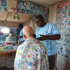 Overdue haircut, Elmina