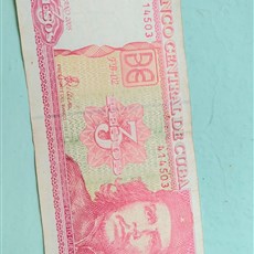 Che Guevara three Peso note