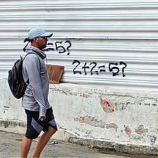 2+2=5? - Havana