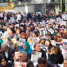 Saturday Mother's 500th protest