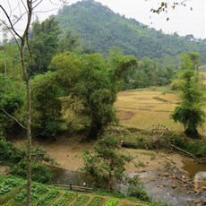 Between Yen Lac and Binh Gia