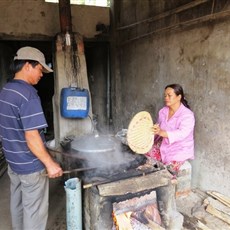 Making crisp bread