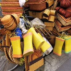 Basket vendor