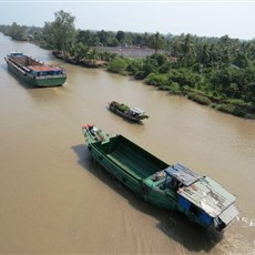 Between Go Cong and Ben Tre