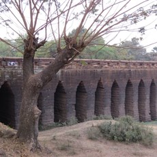 Khmer Empire bridge - Kampong Kdei