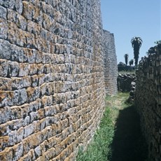 Zimbabwe, Great Zimbabwe ruins